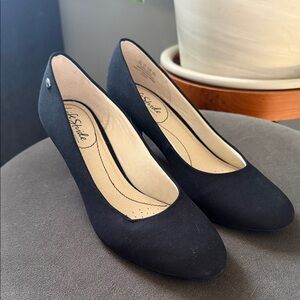 Life Stride Parigi Womens 8 Black Fabic Pumps Classic Work